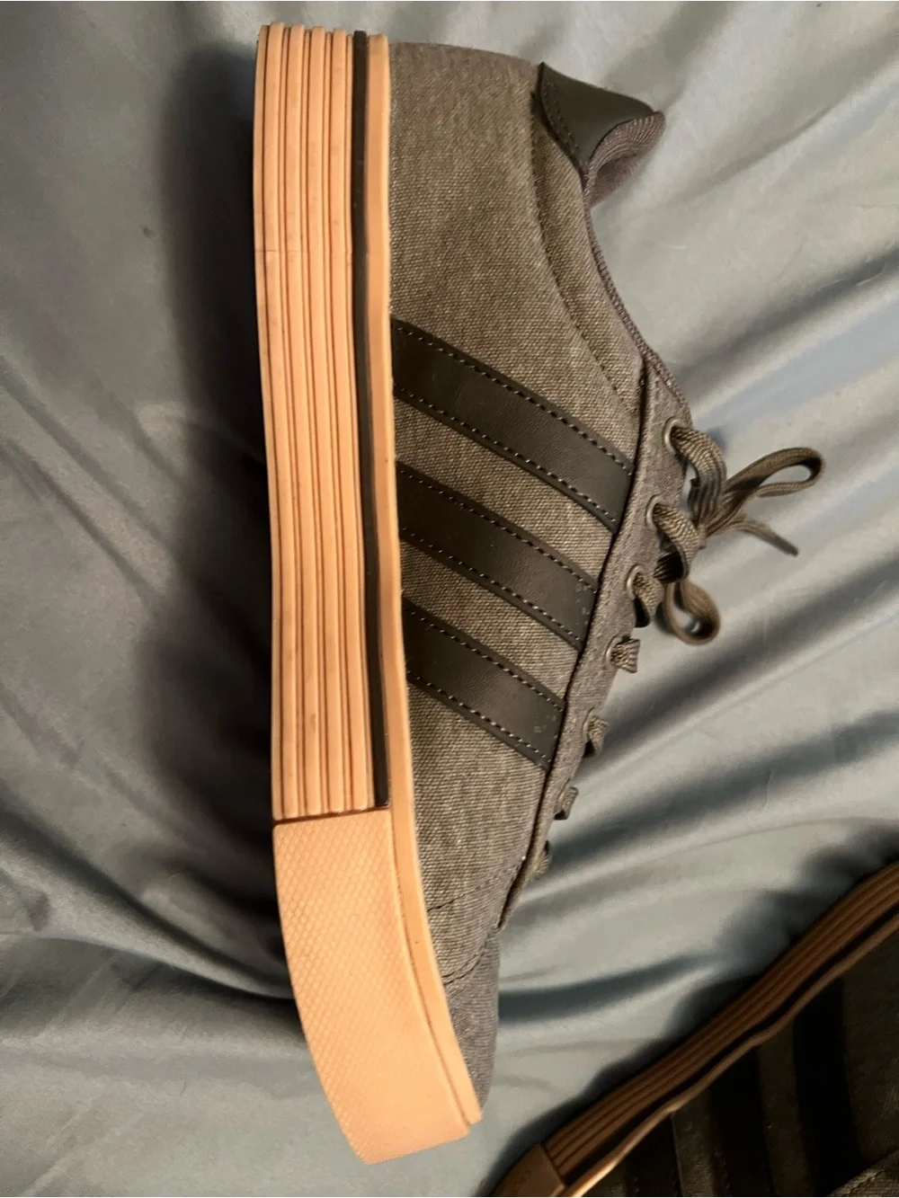 Adidas Daily 4.0 Men’s Dark GreenCanvas Sneakers with Black Stripes.